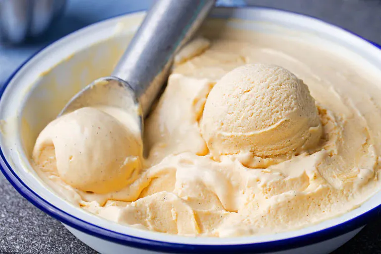 Scoops of ice cream in bowl