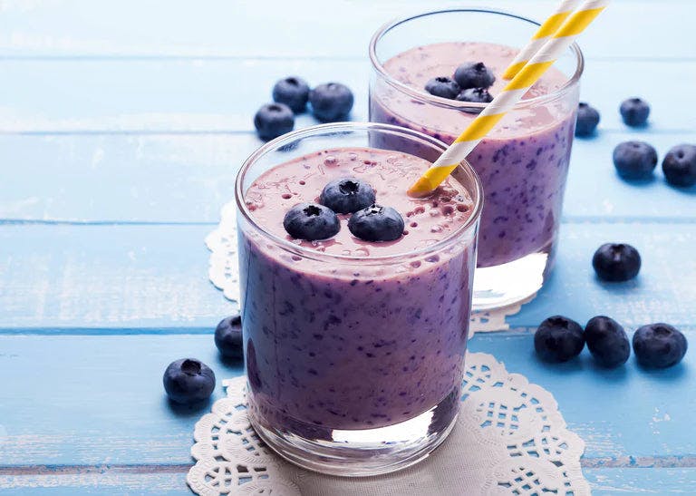 Refreshing lemon berry smoothie with vibrant colors