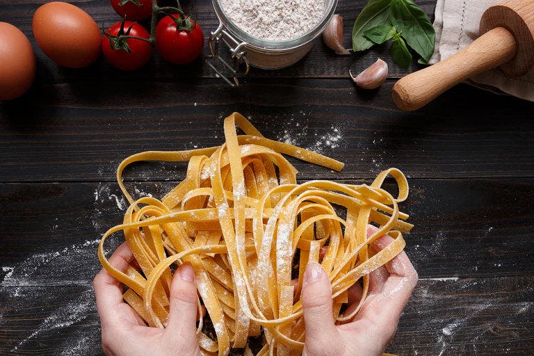 Linguine vegetable salad with zesty lemon dressing